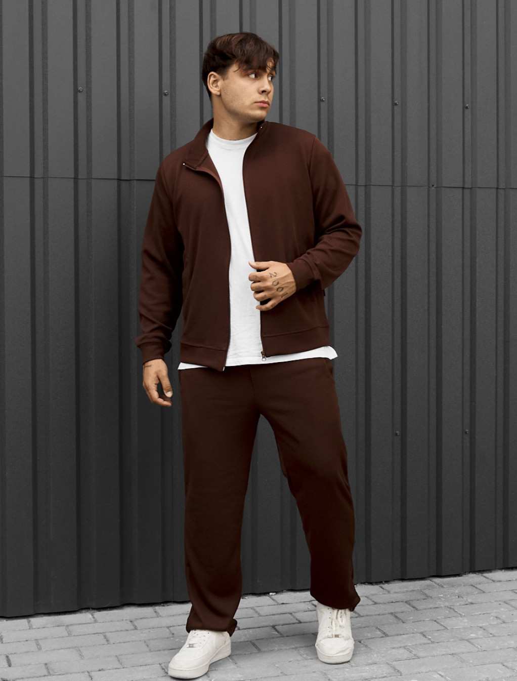Dres Staff rubi brown