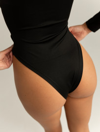 Body Staff ka black