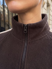 Dres Staff sm brawn fleece