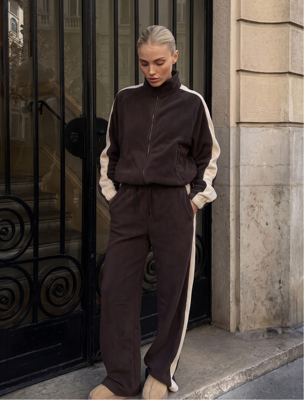 Dres Staff sm brawn fleece