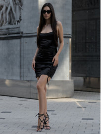Sukienka Staff re black