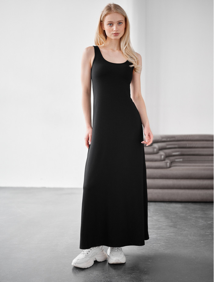 Sukienka Staff is black