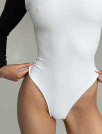 Body Staff wik reglan white & black