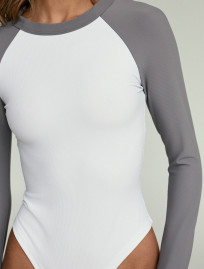 Body Staff wik reglan white & gray