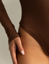 Body Staff kr brown