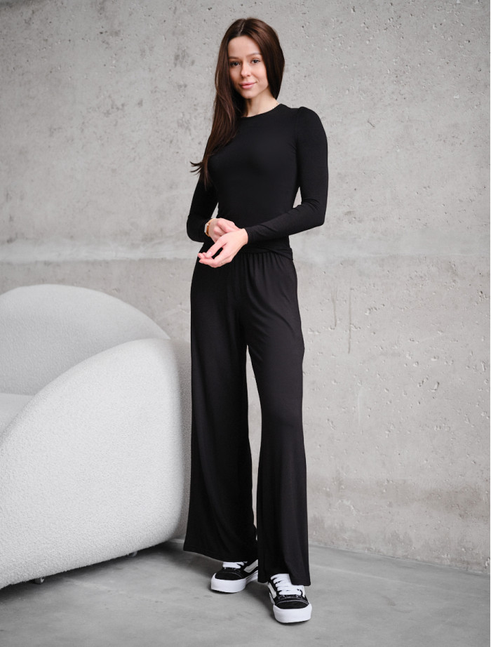 Dres Staff ved black