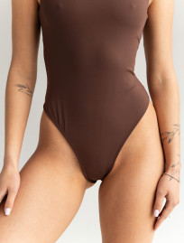 Body Staff si brown