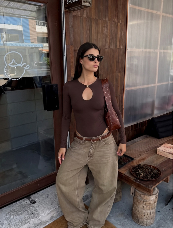 Body Staff sn brown