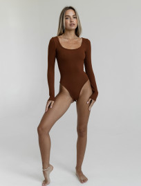 Body Staff pe brown
