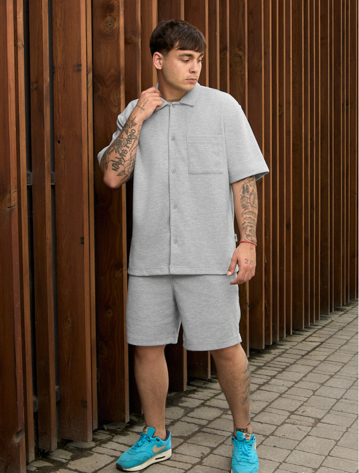 Komplet koszula + spodenki Staff en light gray