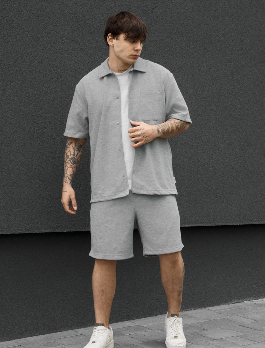 Komplet koszula + spodenki Staff en light gray