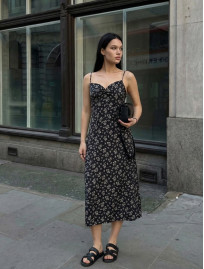 Sukienka Staff jad black flowers