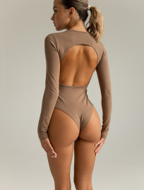 Body Staff tey brown