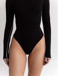 Body Staff ish black & white