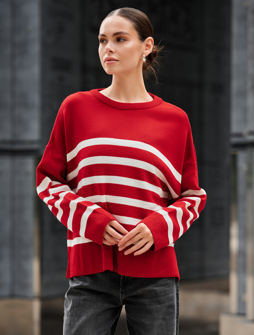 Damski sweter z dzianiny Staff el red & white oversize