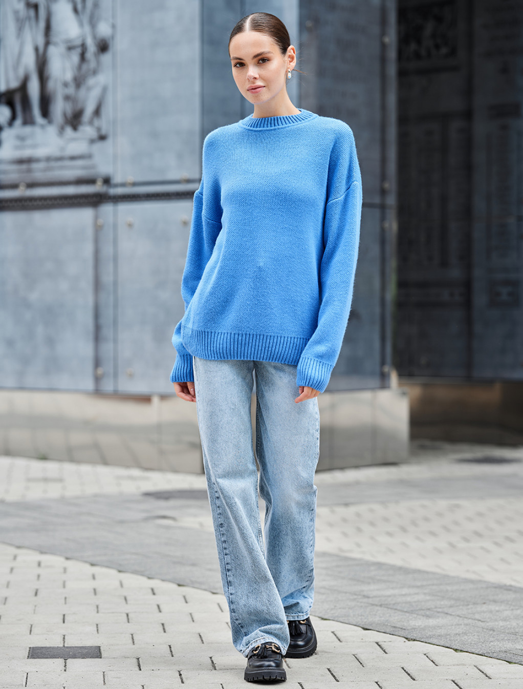 Damski sweter z dzianiny Staff isa blue