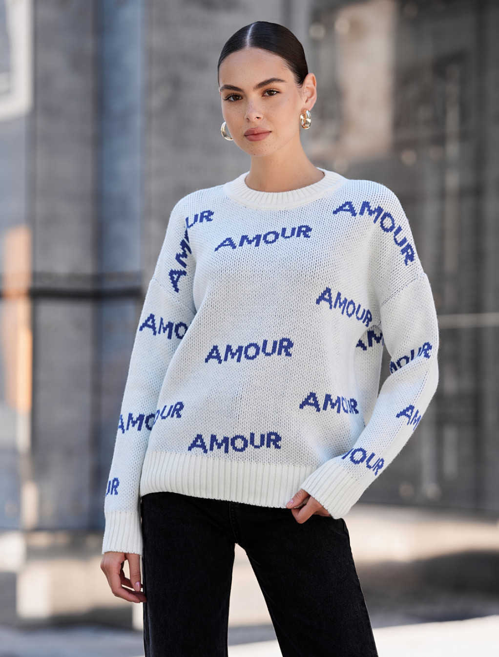 Damski sweter z dzianiny Staff amour white