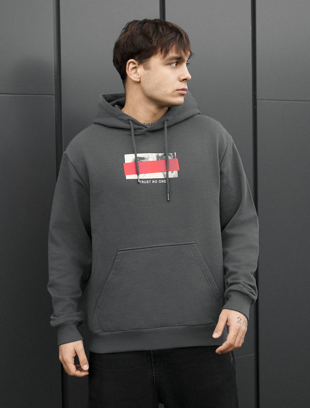 Bluza Staff trust no more oversize