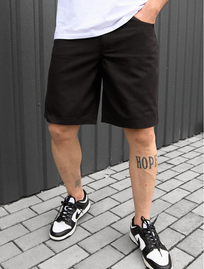 Spodenki Staff je black