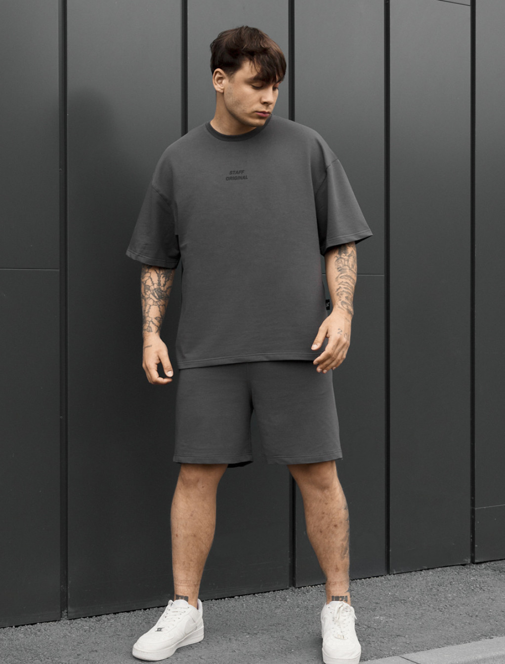 Komplet koszulka + spodenki Staff no dark gray oversize