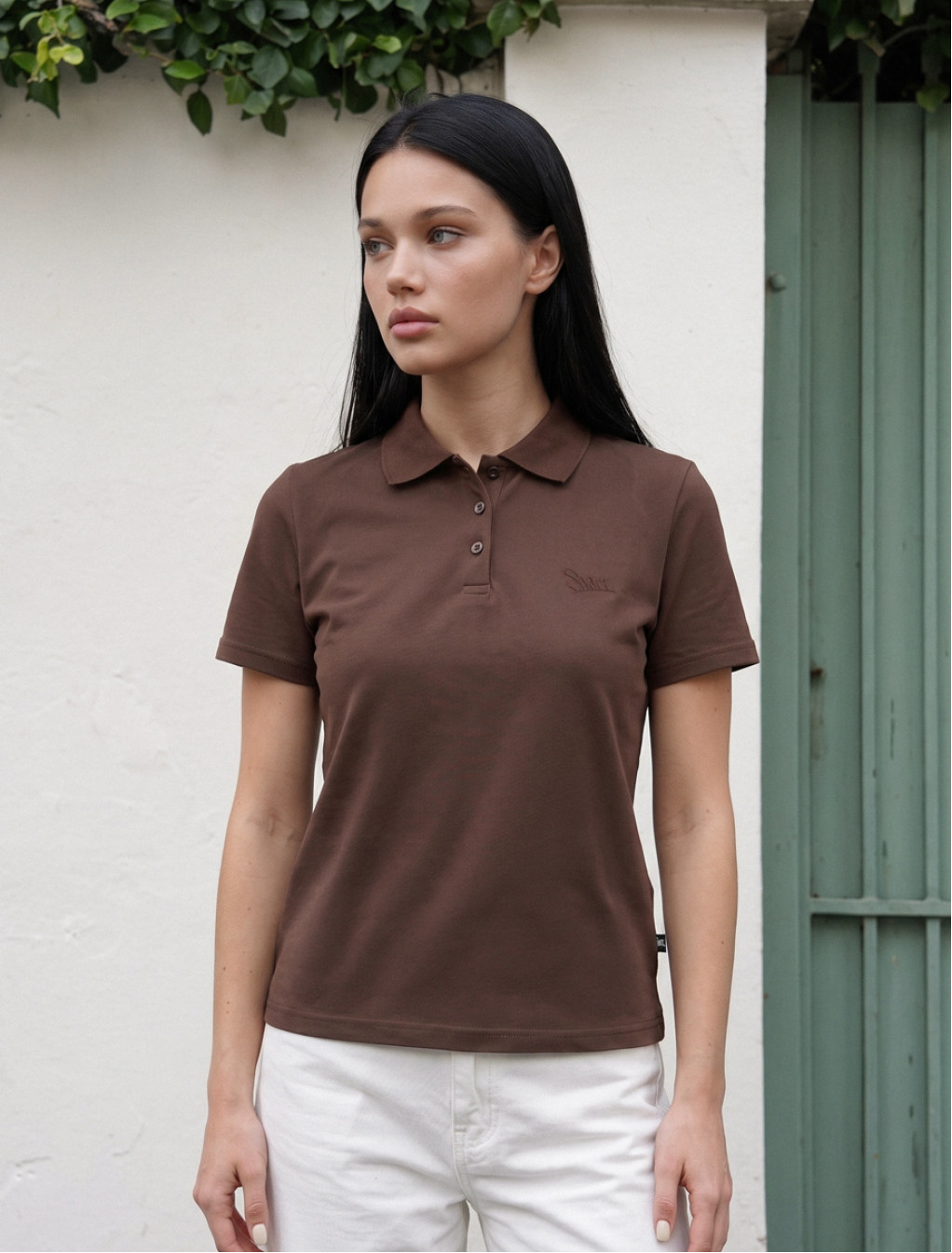 Polo Staff brown logo