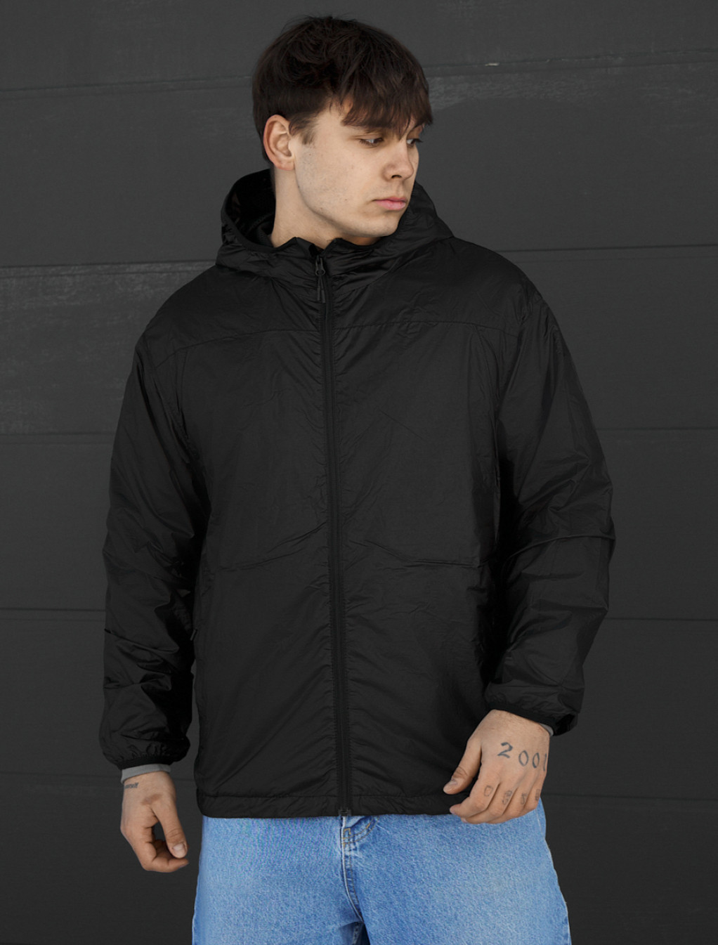 Wiatrówka Staff koda black