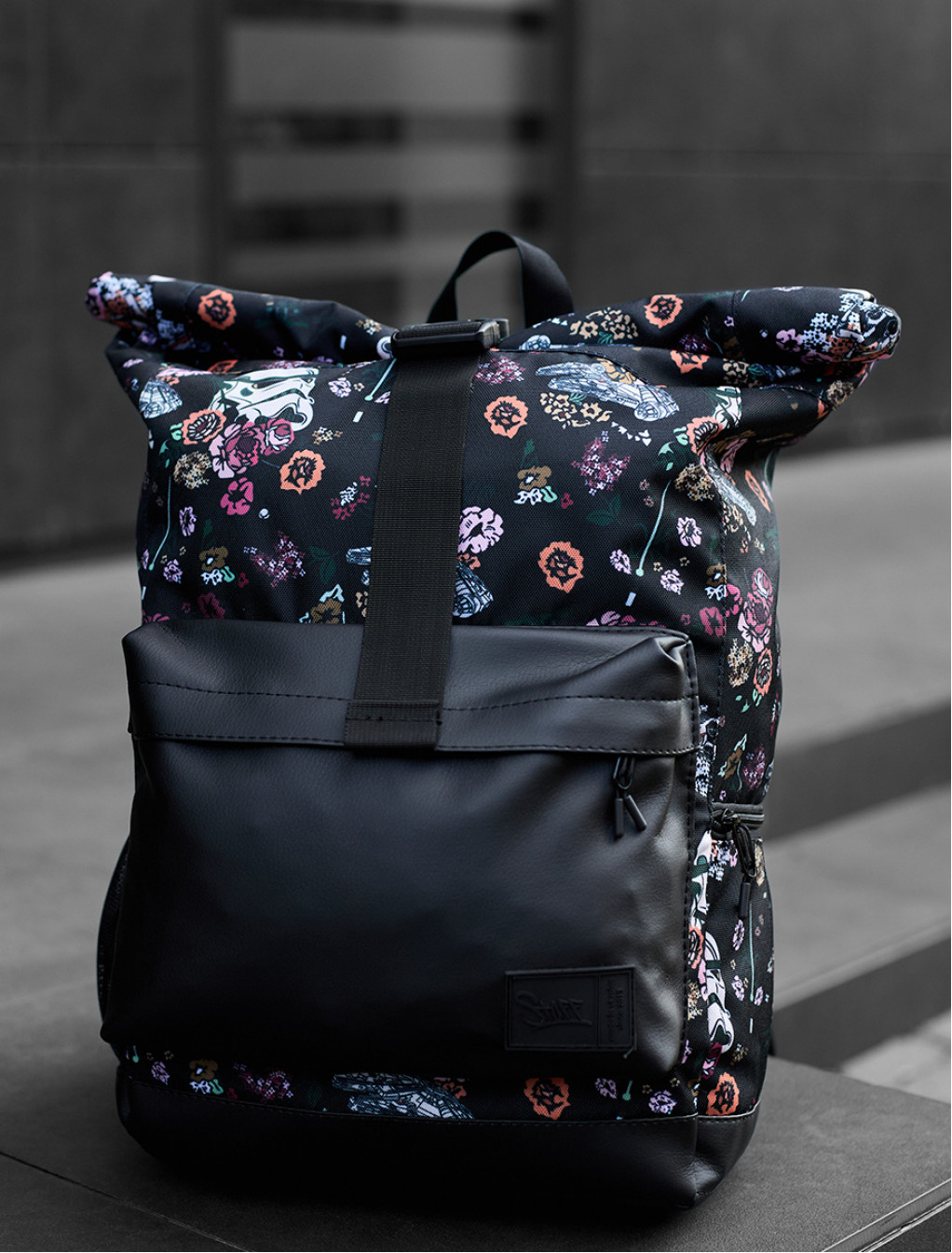 Plecak Staff rolltop 22L star & flowers