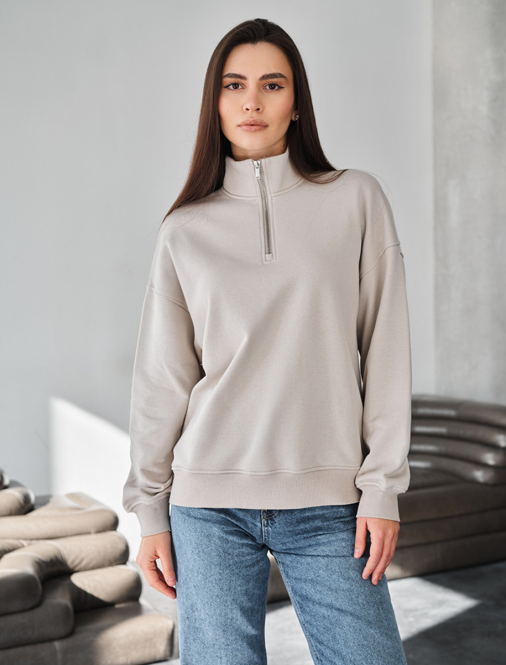 Olimpijka Staff mau light gray oversize