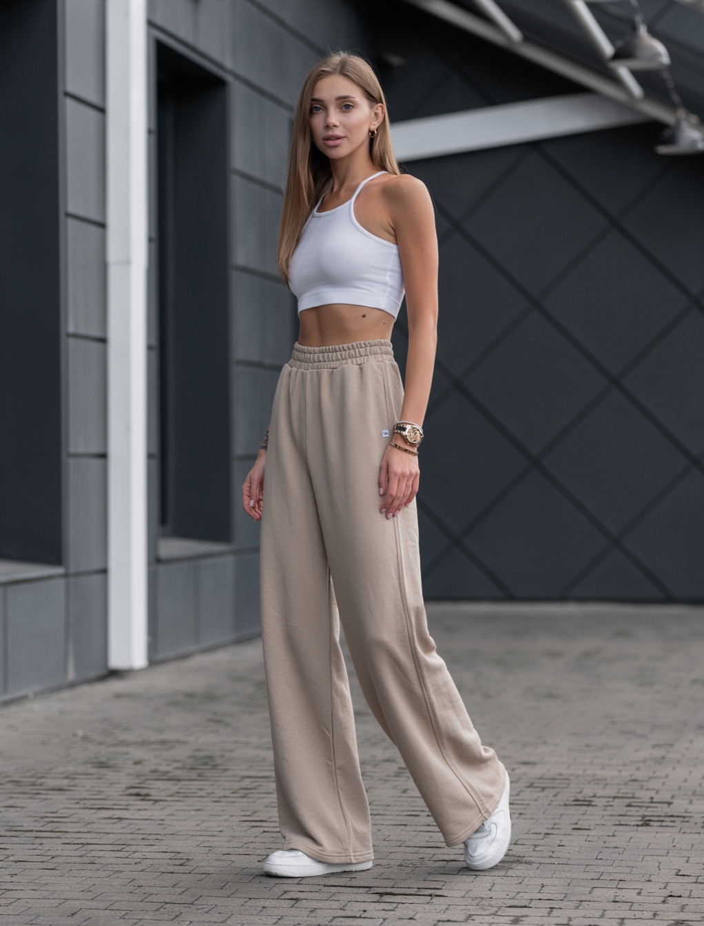 Damskie dresy sportowe Staff ni beige
