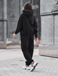 Dres Staff on black oversize fleece