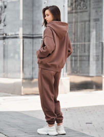 Dres Staff on brown oversize fleece