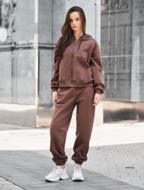 Dres Staff on brown oversize fleece