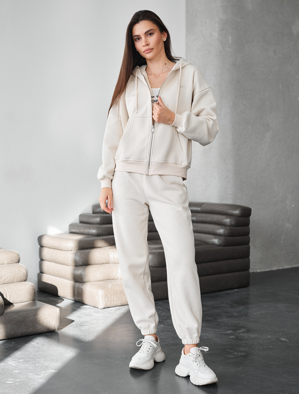 Dres Staff on milk oversize fleece