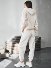 Dres Staff on milk oversize fleece