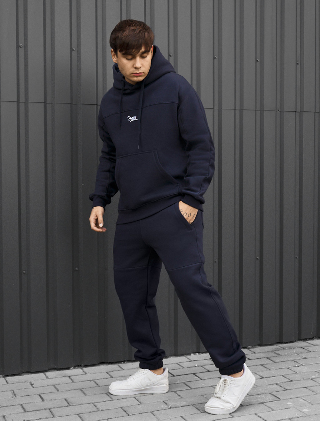 Dres Staff say navy logo fleece