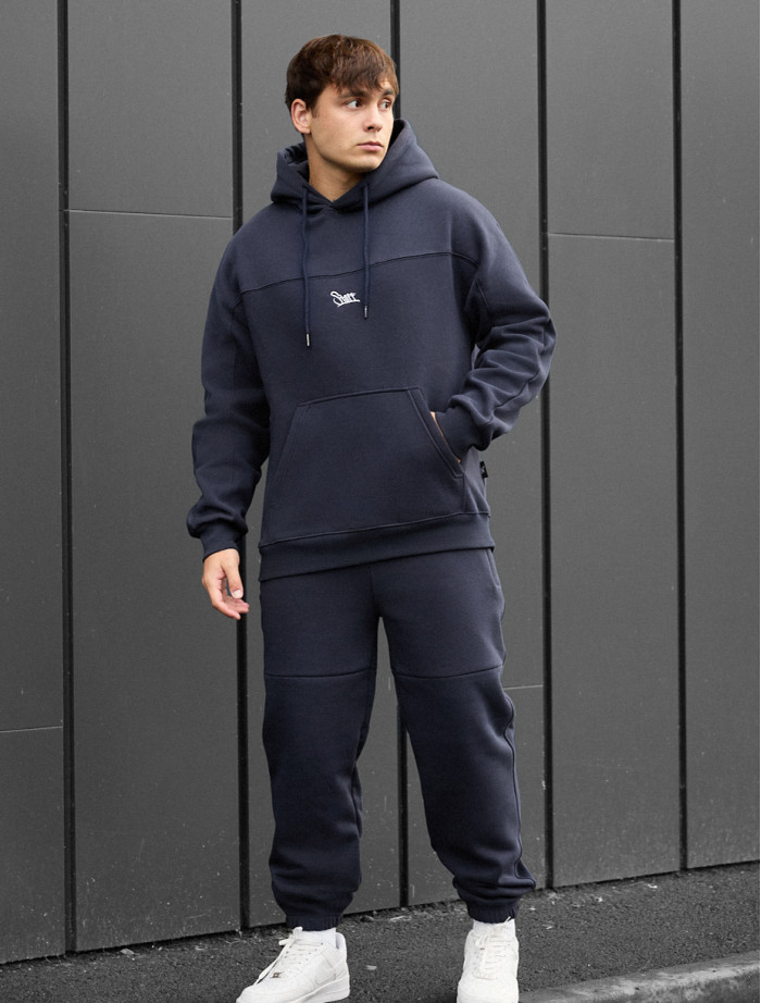 Dres Staff say navy logo fleece
