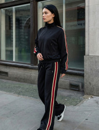 Dres Staff dis black