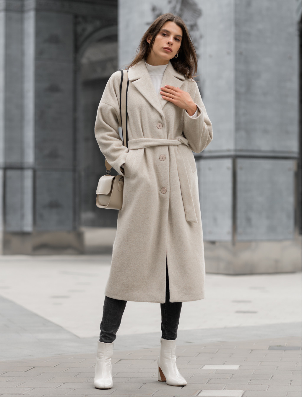 Damski płaszcz Staff beige