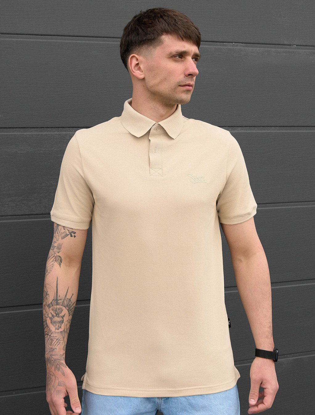 Polo Staff beige logo