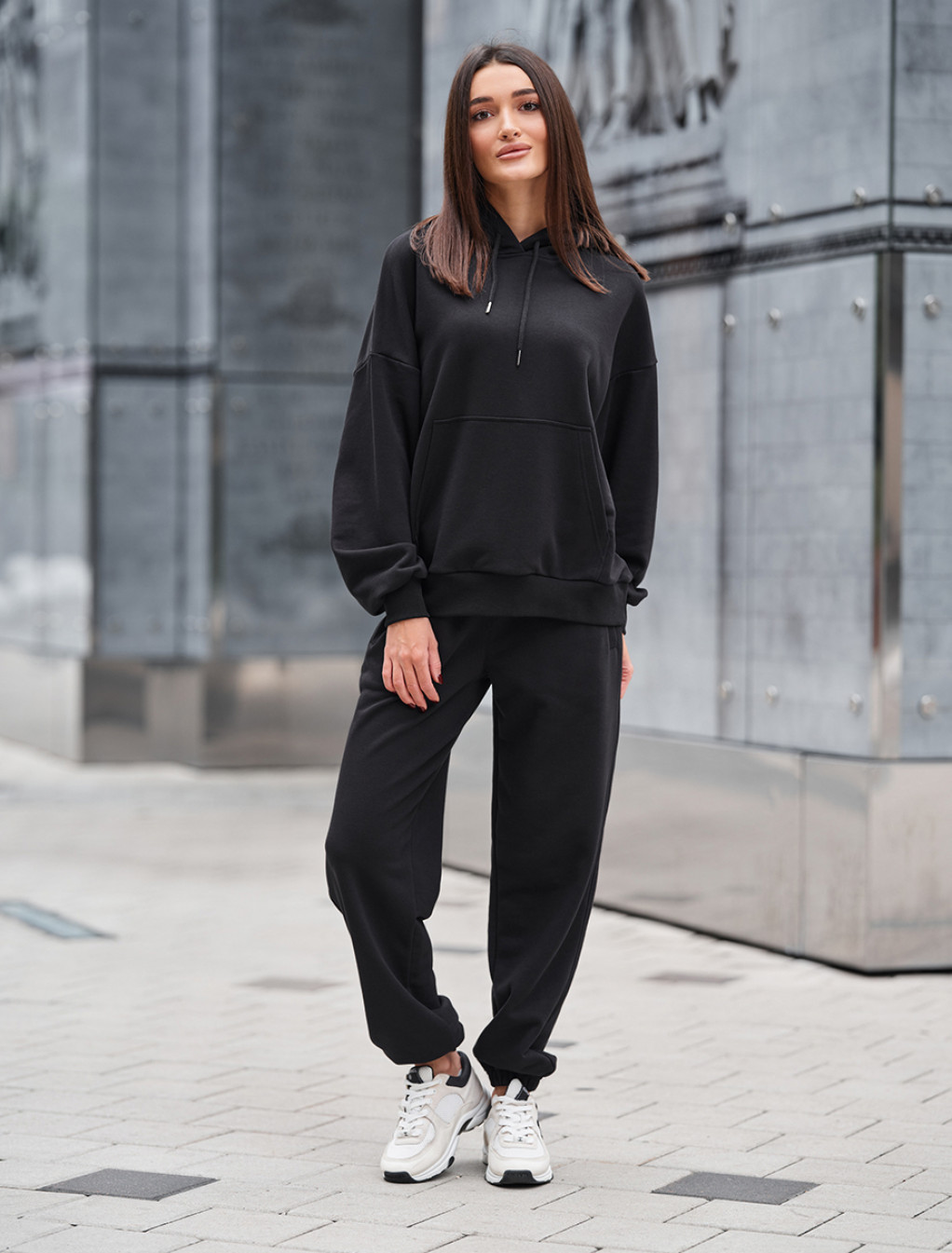 Dres Staff po black oversize