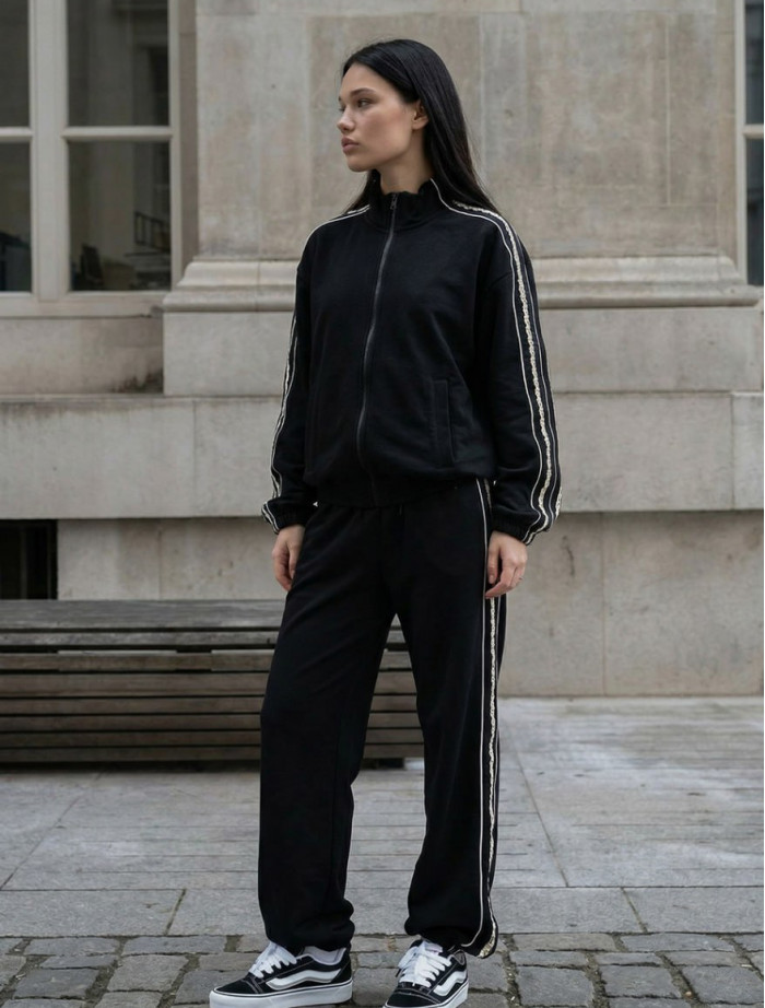 Dres Staff ine zip black oversize