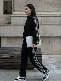 Dres Staff ine zip black oversize