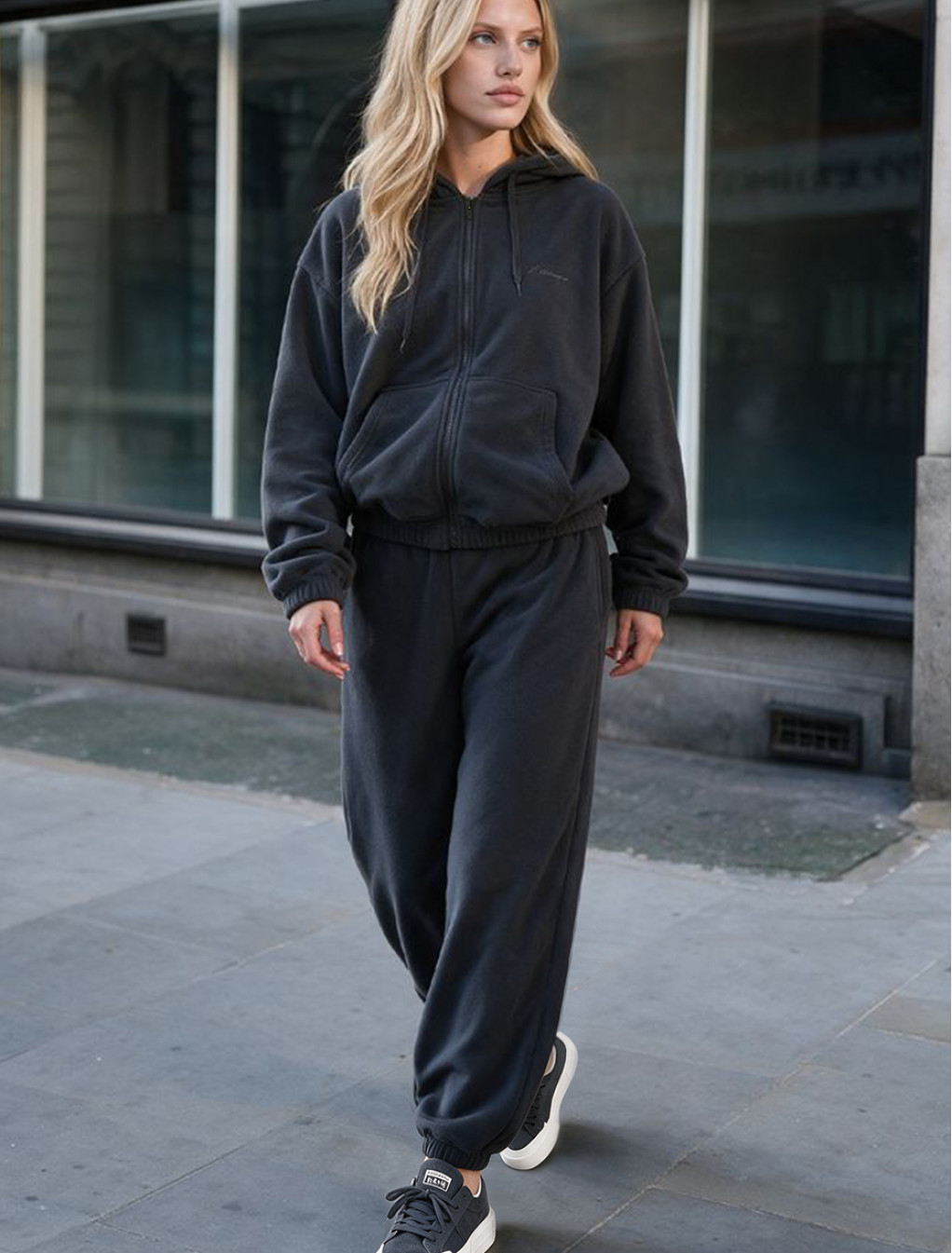 Dres Staff zip logo dark gray oversize fleece
