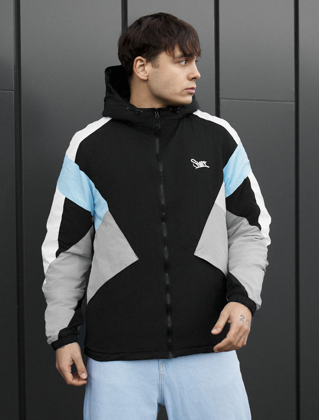 Wiatrówka Staff nix black & light logo