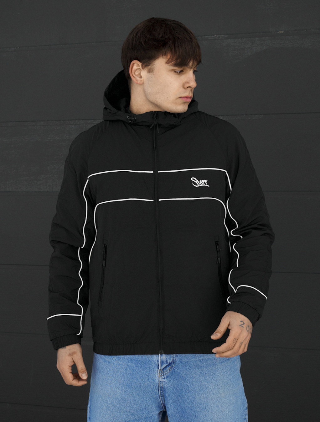 Wiatrówka Staff qon black reflective