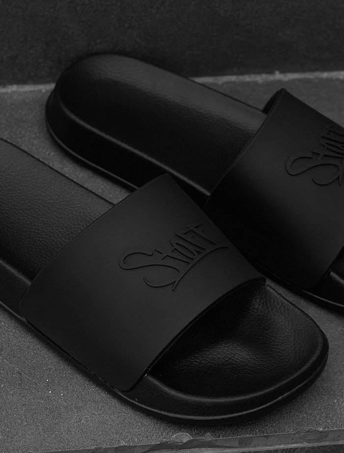 Kapcie Staff Staff all black logo