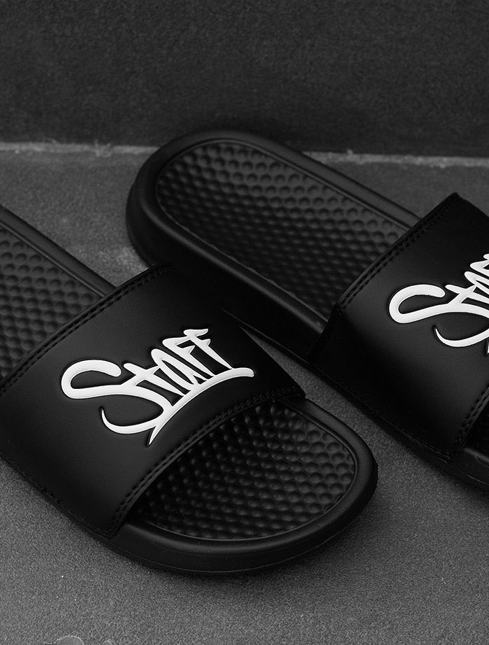 Kapcie Staff black logo