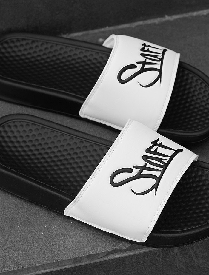 Kapcie Staff white & black logo