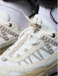 Sneakers Staff milk