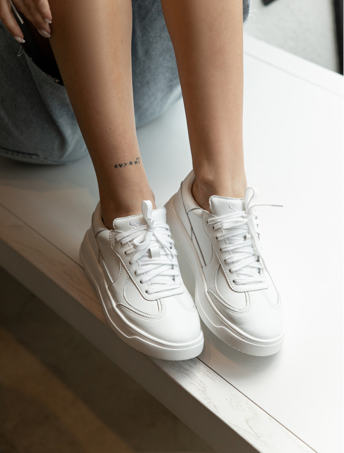 Sneakersy Staff white